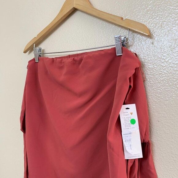 Cooper Ella Lova Off The Shoulder Bow Top Red - Picture 4 of 9